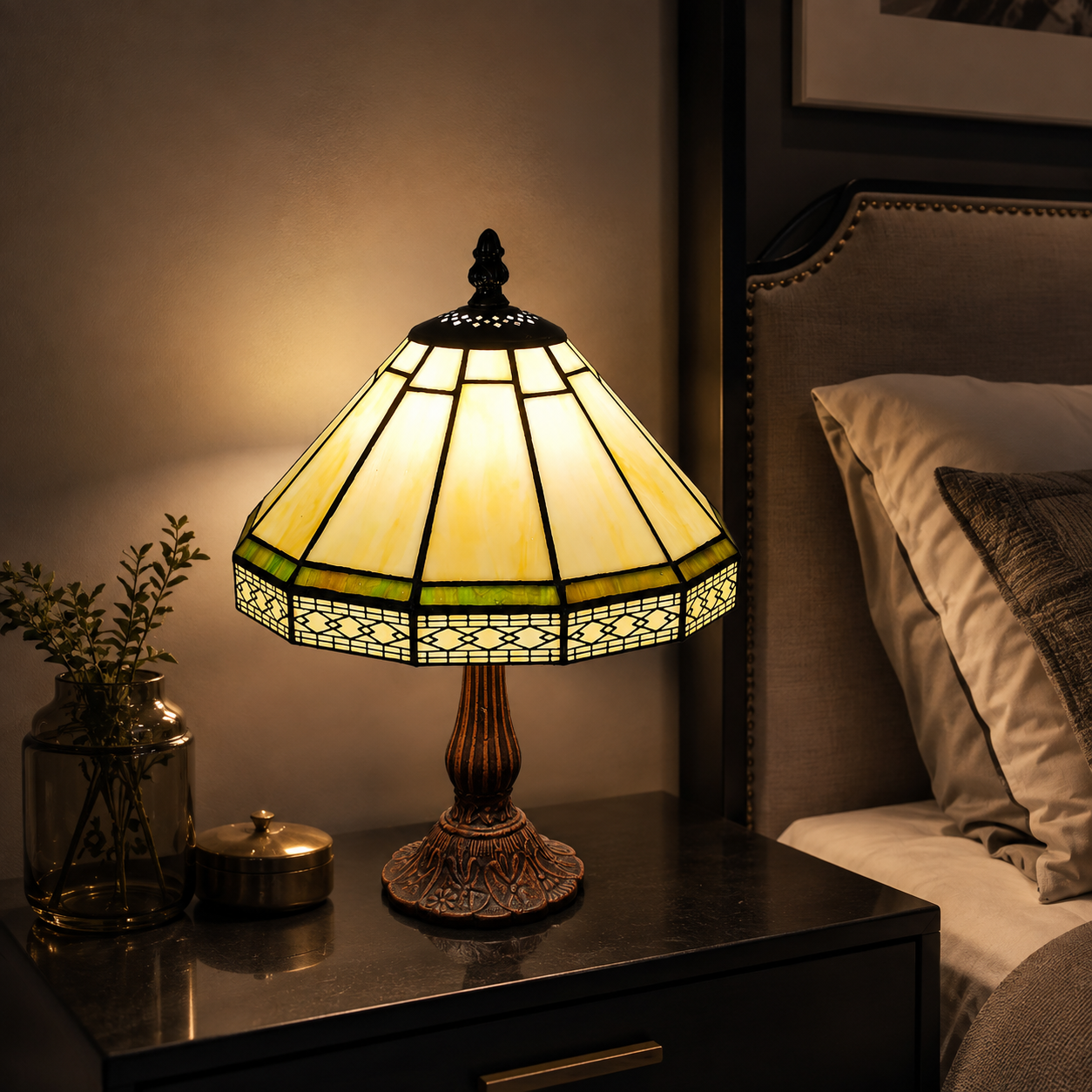 European Geometric Small Table Lamp Tiffany Style Living Room Bar Decoration Office Desk Glass Lighting